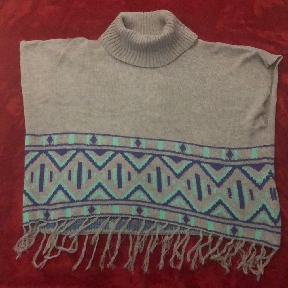 Sweater/poncho